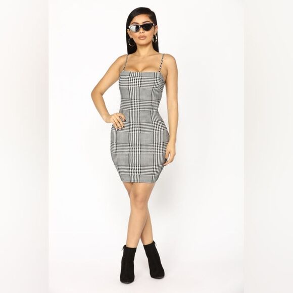 Fashion Nova Dresses & Skirts - Fashion Nova Bills To Pay Houndstooth Bodycon Mini Dress Baddie Clubwear XS